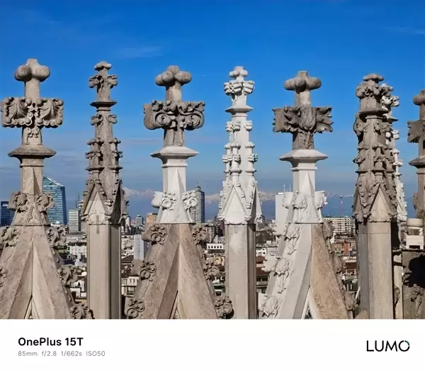 新一代小屏大魔王来了!一加15T官宣本月发布:外观揭晓