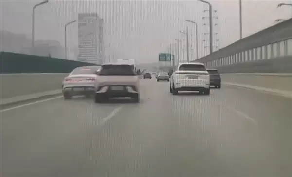 理想车主高架上故意别比亚迪海鸥：连累一旁正常行驶的小米SU7