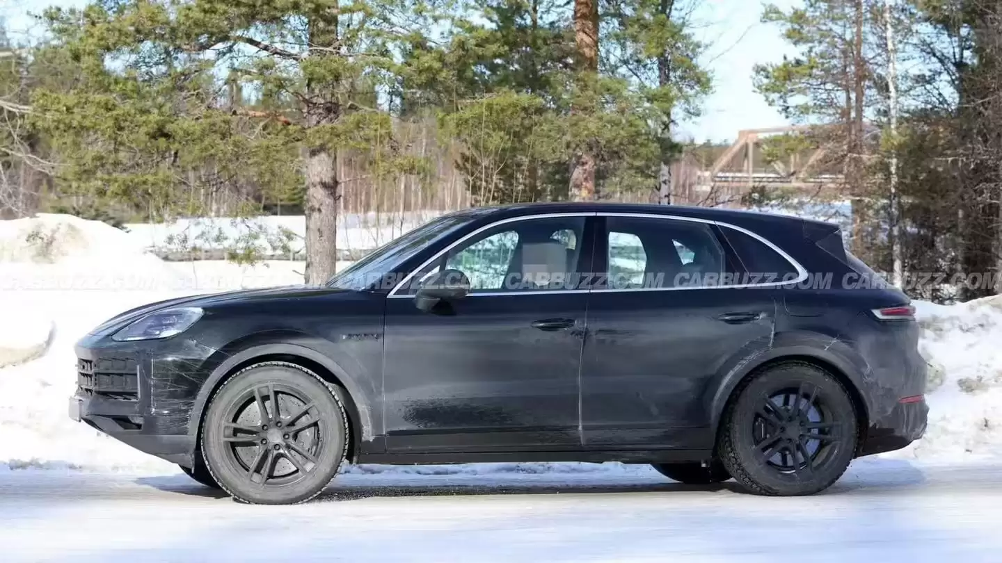 保时捷卡宴插电混动版Turbo E-Hybrid路测图曝光