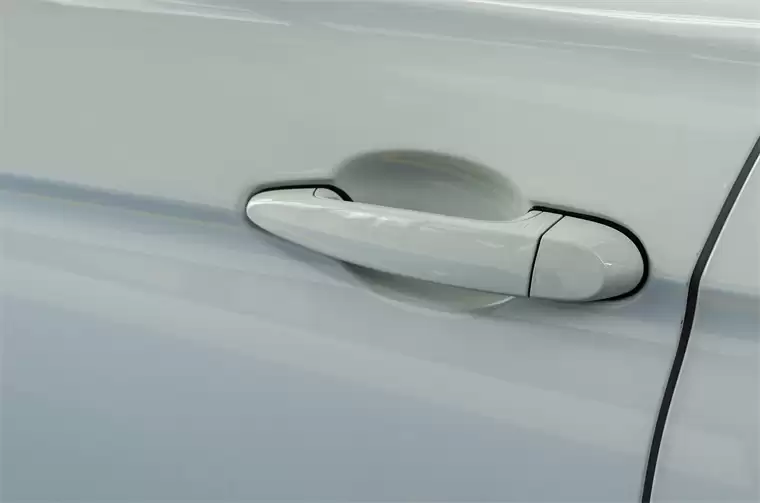 魏建军:隐藏式门把手是个伪技术