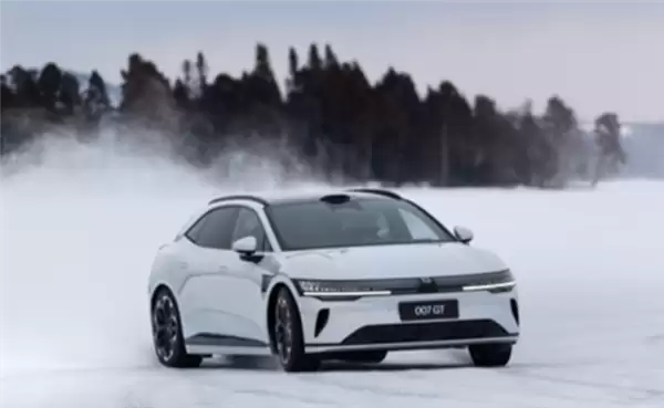 受芯片暴涨影响 极氪007GT焕新版预计最高涨价8000元