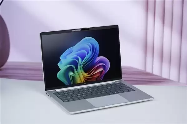 存儲短缺重創PC市場！2026年出貨大跌12%：入門級PC末日來了