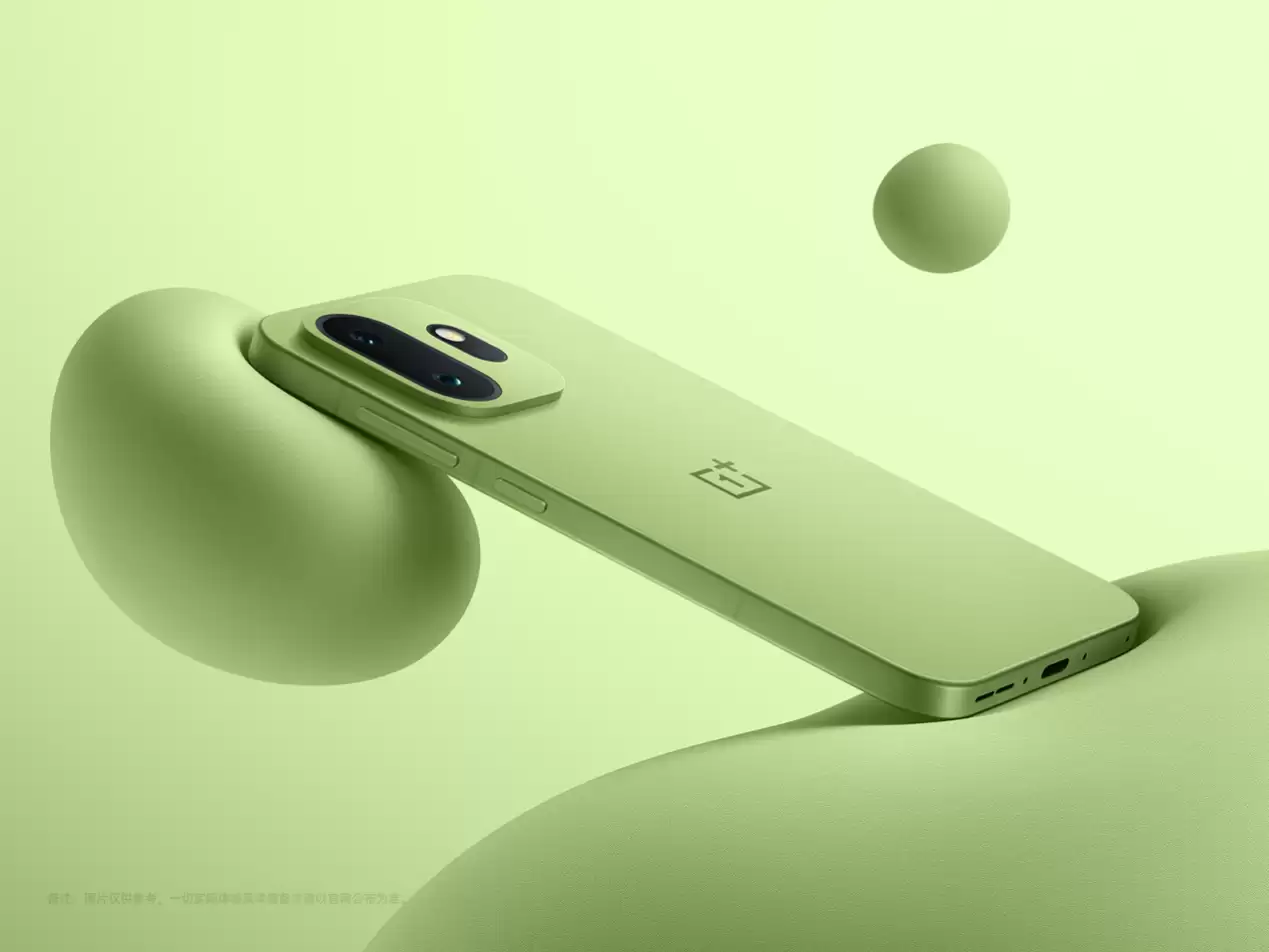 「小屏大魔王」一加 15T 外观首曝，超美小直屏惊艳亮相