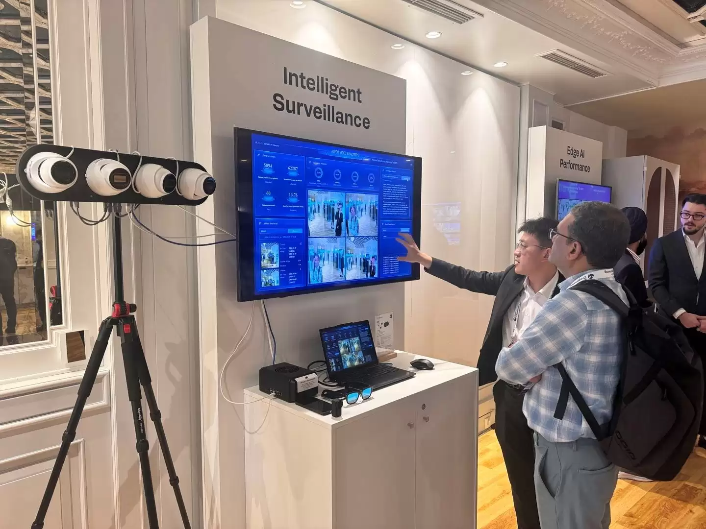 创通达发布TurboX EB8打造边缘AI存算融合新方案