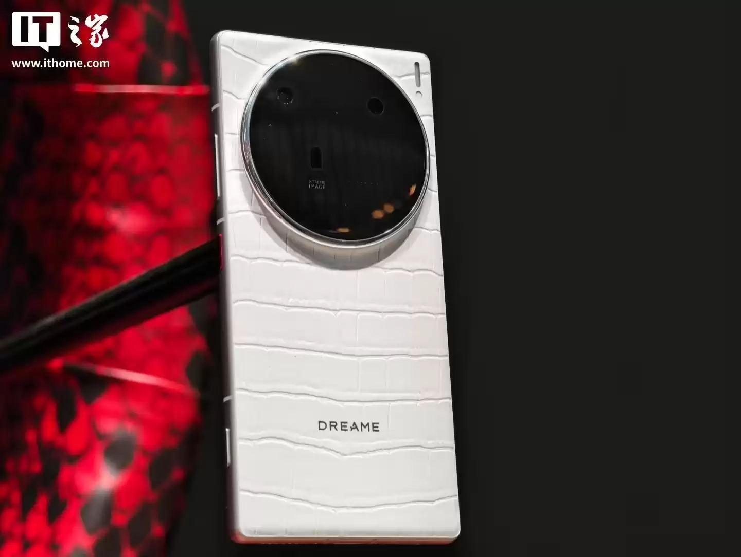 初探追觅旗舰手机：搭载第五代骁龙8至尊版处理器、预装努比亚星云AIOS系统