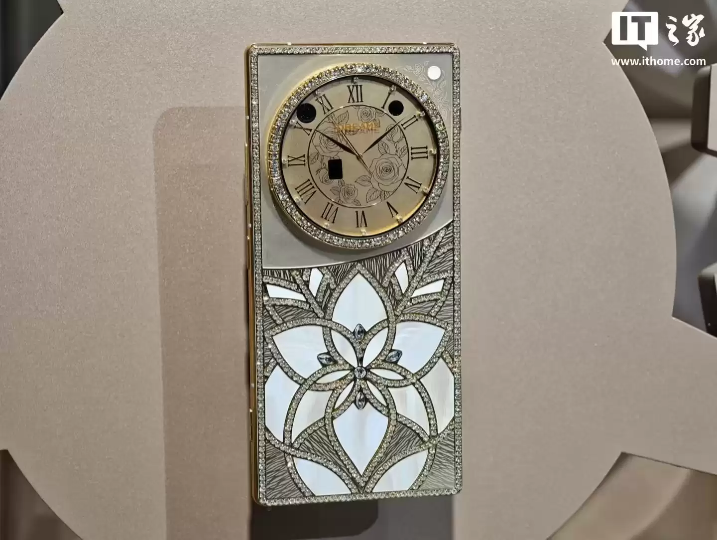 初探追觅旗舰手机：搭载第五代骁龙8至尊版处理器、预装努比亚星云AIOS系统