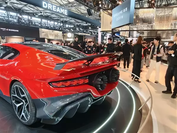 零百加速1.8秒！追覓首款汽车亮相 手握60万+买它还是小米SU7 Ultra