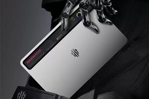 最强游戏小钢炮!红魔游戏平板5 Pro首发200Hz最高刷新率