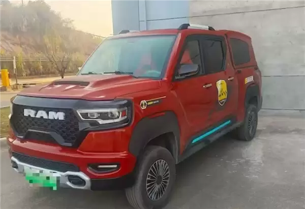 2万多买的老头乐根本刹不住车！45岁保安跨省追查三无卖家