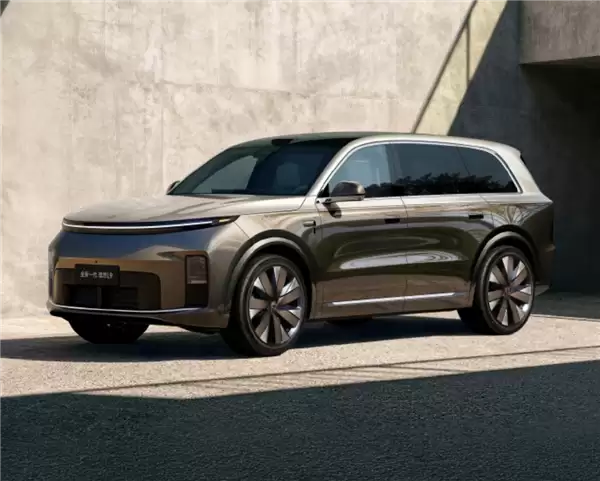 理想高管：理想原生增程3.0系统做不了轿车 为了车内空间增程器做高了