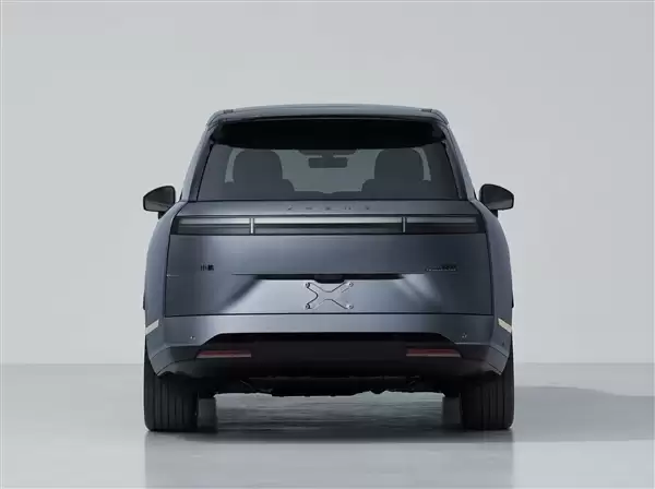 小鹏全新旗舰SUV GX实车亮相：大湾区“路虎揽胜”来了