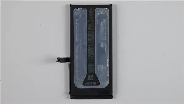 苹果刀法封神：iPhone 17e仅比16e多一个线圈也敢叫换代