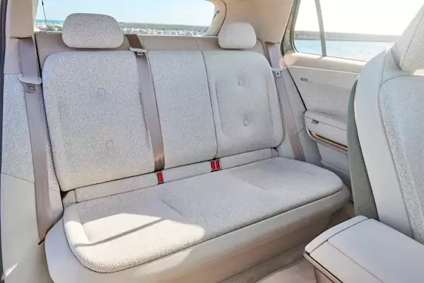 售价约22万人民币 大众亲民纯电SUV ID.Cross官方谍照发布