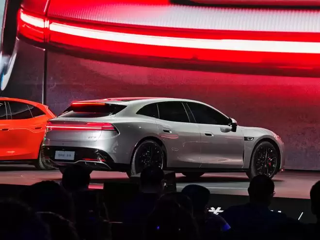 广汽+华为王炸合体!启境GT7首发十大黑科技 或能打破猎装车魔咒?