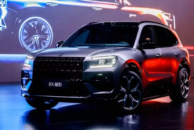 成为新公路之王？极氪8X预售37.68万元起