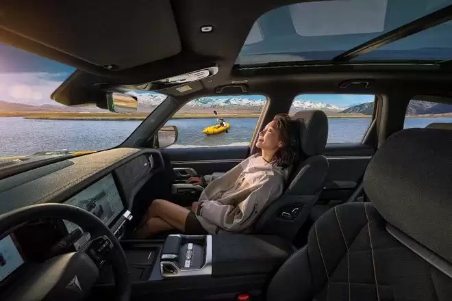 18.59万元 与两驱版同价 深蓝G318四驱旷野版上市