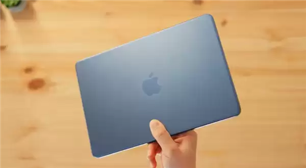 苹果用实力回击8GB内存不够用！玩家实测MacBook Neo同时打开60个应用依然流畅 Windows电脑关机