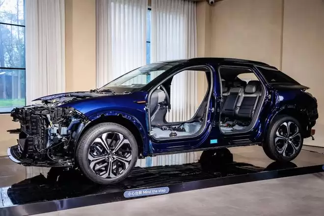 东风雪铁龙新凡尔赛C5X上市 官方一口价11.37万起