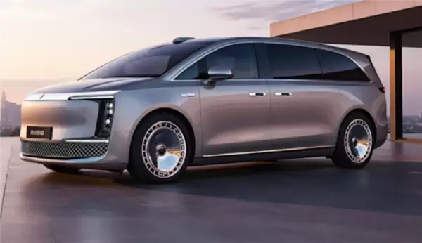 896线激光雷达上车！尊界MPV谍照曝光：前脸神似S800