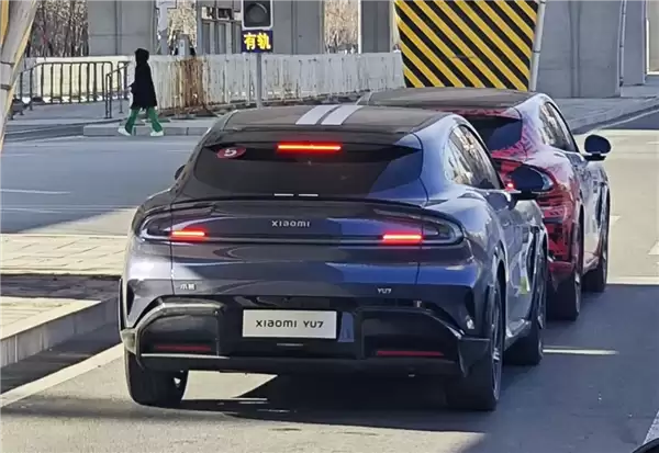 小米YU7 GT实车亮相：终于用上一个YU7车主羡慕的功能