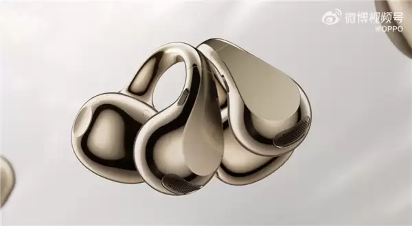 孙颖莎代言！OPPO Enco Clip2耳夹耳机外观首秀 超闪小金环