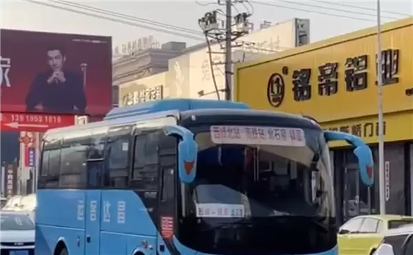 30多辆大巴车一天只卖几张票！甘肃一地客运中心即将停运