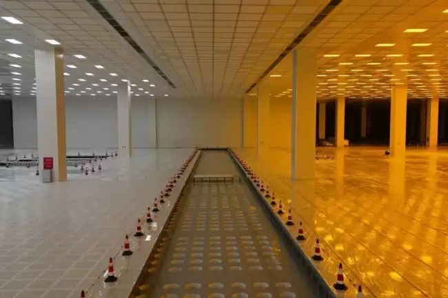 全球首条!合肥国显8.6代无FMM AMOLED生产线启动洁净清扫