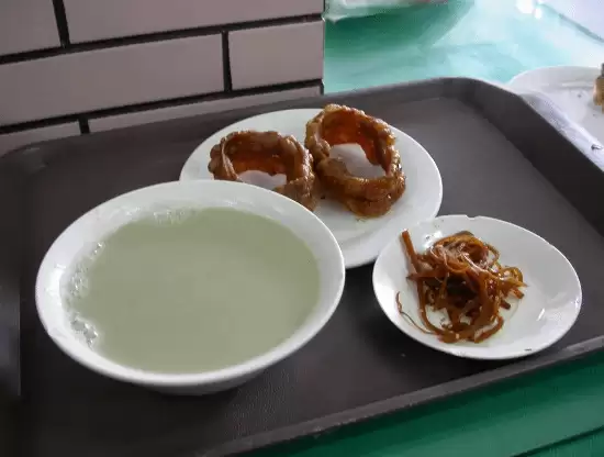 大司马又一名场面！喝老北京豆汁秒变