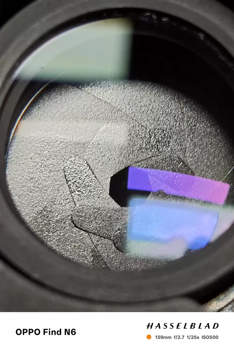 折叠屏再无折痕顾虑!OPPO Find N6手机评测:超平展内屏开创历史 哈苏XPAN模式体验胶卷荣光