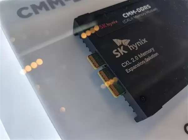 SK海力士亮出最新CMM-DDR5内存:单条128GB+、带宽36GB/s!