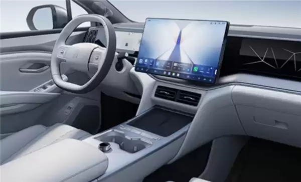 油价高企引爆需求！欧洲疯抢中国插混：2月销量同比暴涨313%