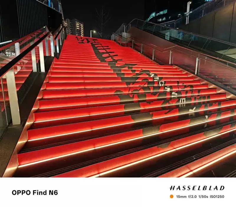 折叠屏再无折痕顾虑!OPPO Find N6手机评测:超平展内屏开创历史 哈苏XPAN模式体验胶卷荣光