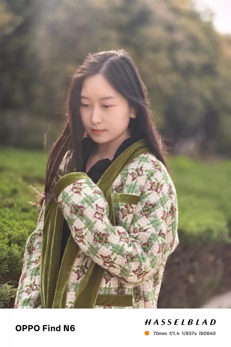 折叠屏再无折痕顾虑!OPPO Find N6手机评测:超平展内屏开创历史 哈苏XPAN模式体验胶卷荣光