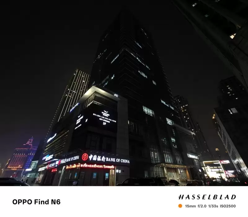 折叠屏再无折痕顾虑!OPPO Find N6手机评测:超平展内屏开创历史 哈苏XPAN模式体验胶卷荣光