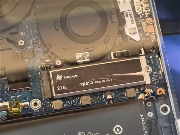 散热还能这么玩！江波龙展示模块化SSD：2230秒变2280