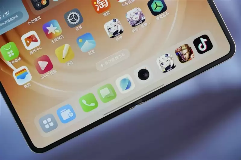 折叠屏再无折痕顾虑!OPPO Find N6手机评测:超平展内屏开创历史 哈苏XPAN模式体验胶卷荣光