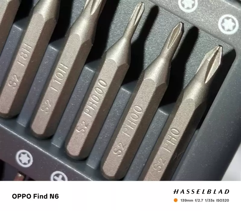 折叠屏再无折痕顾虑!OPPO Find N6手机评测:超平展内屏开创历史 哈苏XPAN模式体验胶卷荣光