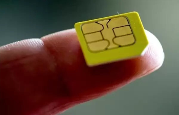 一吨旧手机炼出375克黄金!老板亲述:回收价暴涨 客商天天来收货