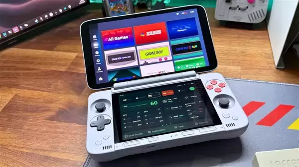 成本失控!AYANEO AMD锐龙AI 9 HX 470掌机Pocket Fit被迫限量