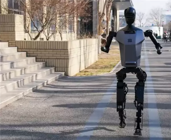 速度碾压人类!王兴兴放话:下个月机器人半马要跑进1小时内