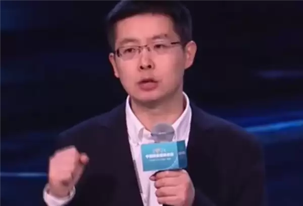 速度碾压人类!王兴兴放话:下个月机器人半马要跑进1小时内