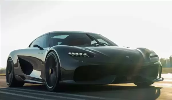 六年磨一剑！柯尼赛格2300马力超跑启动量产：零百加速不到2秒