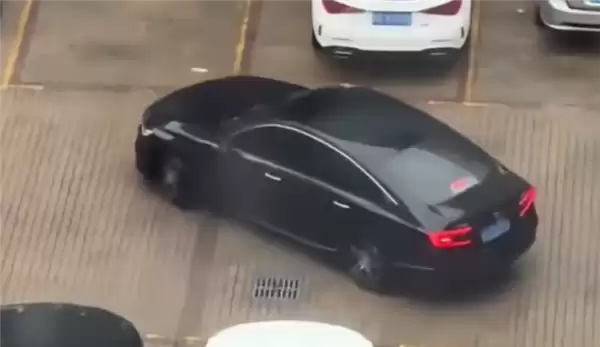 女子因停车与邻居吵架后身亡:家属索赔122万 法院判了