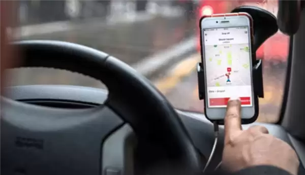 谈好200元送回手机！乘客拿到后翻脸投诉司机 执法队：全额退还