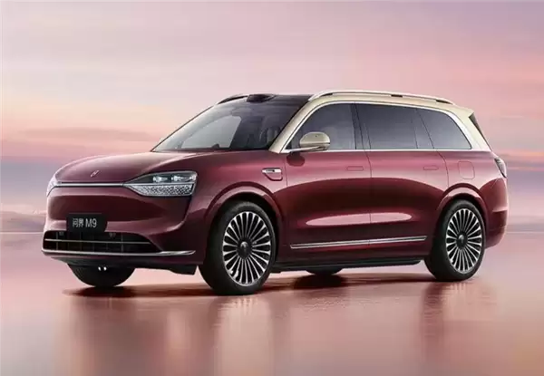 车圈儿逆袭典范!赛力斯2025年营收创新高:净利润近60亿元