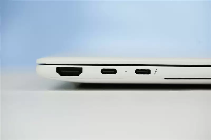 不计成本的奢华做工！小米笔记本Pro 14评测：目前最强的1.1kg轻薄本