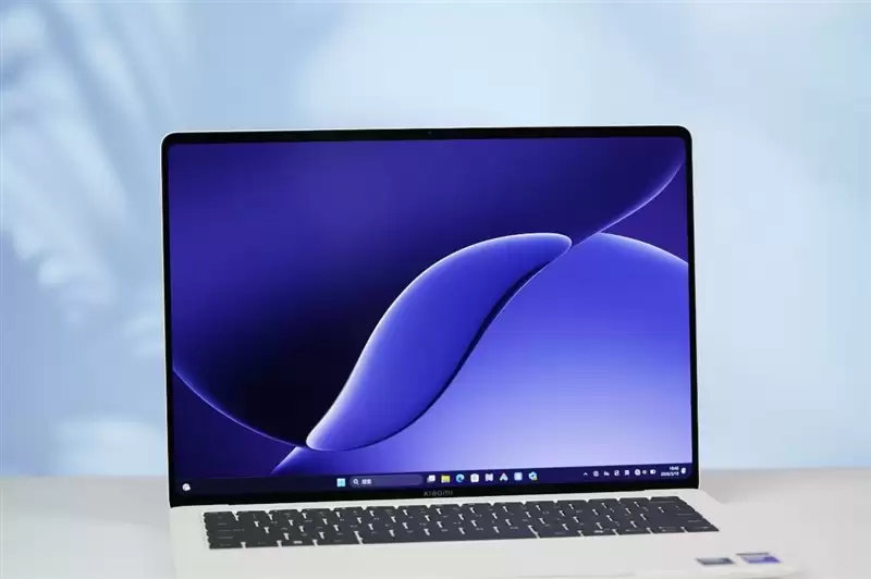不计成本的奢华做工！小米笔记本Pro 14评测：目前最强的1.1kg轻薄本