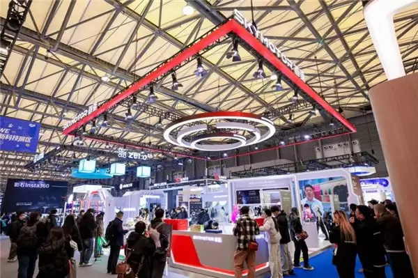 首驱科技携全球首款具身化智能出行产品亮相 AWE2026 全维首创技术定义智能出行新标杆