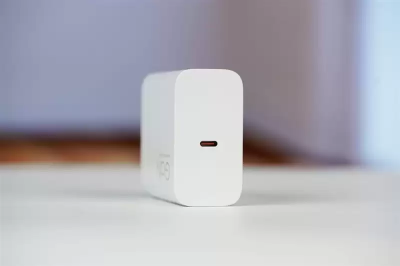 不计成本的奢华做工！小米笔记本Pro 14评测：目前最强的1.1kg轻薄本