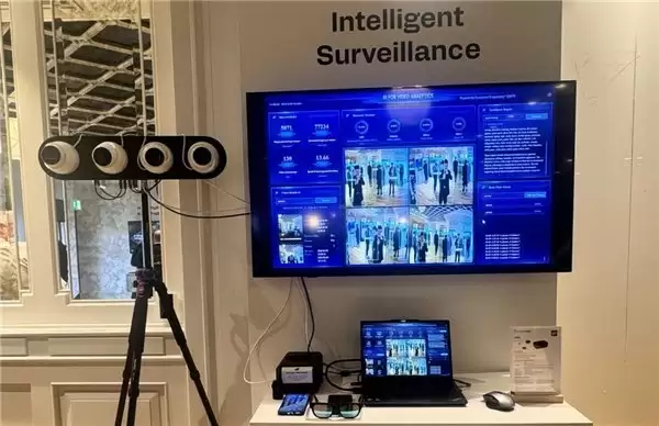 创通联达发布 TurboX EB8 打造边缘 AI 存算融合新方案